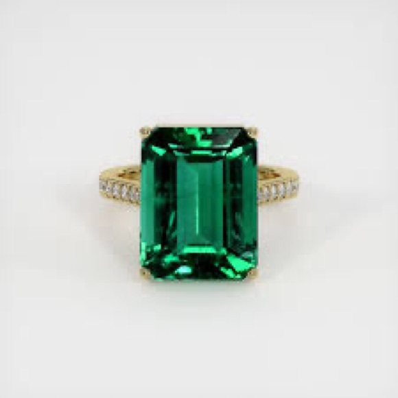 Neiman Marcus Jewelry - 5ct Emerald Ring